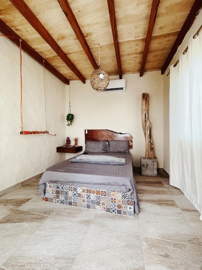 Amarok Hotel Marquelia Buitenkant foto