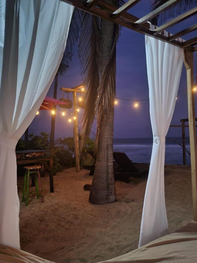 Amarok Hotel Marquelia Buitenkant foto